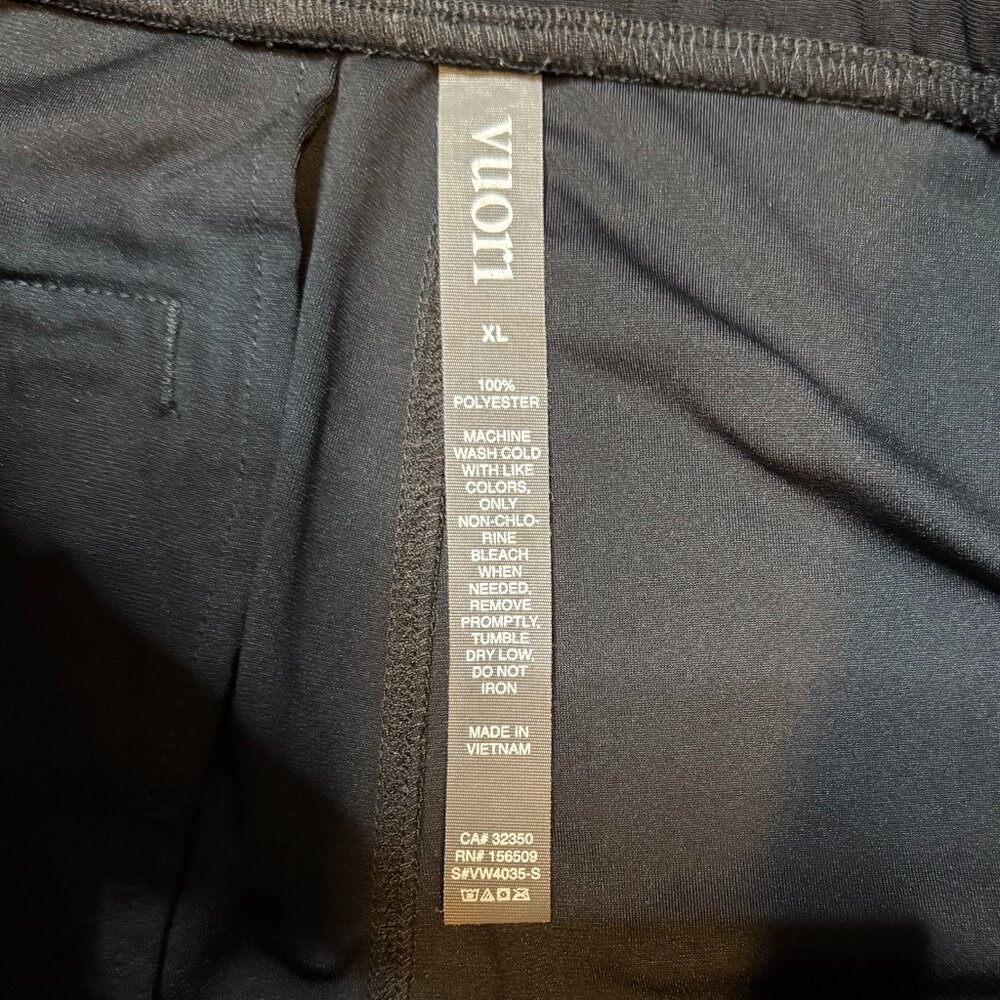 Vuori Women's Wide Leg Pants in Black - Picture 9 of 9